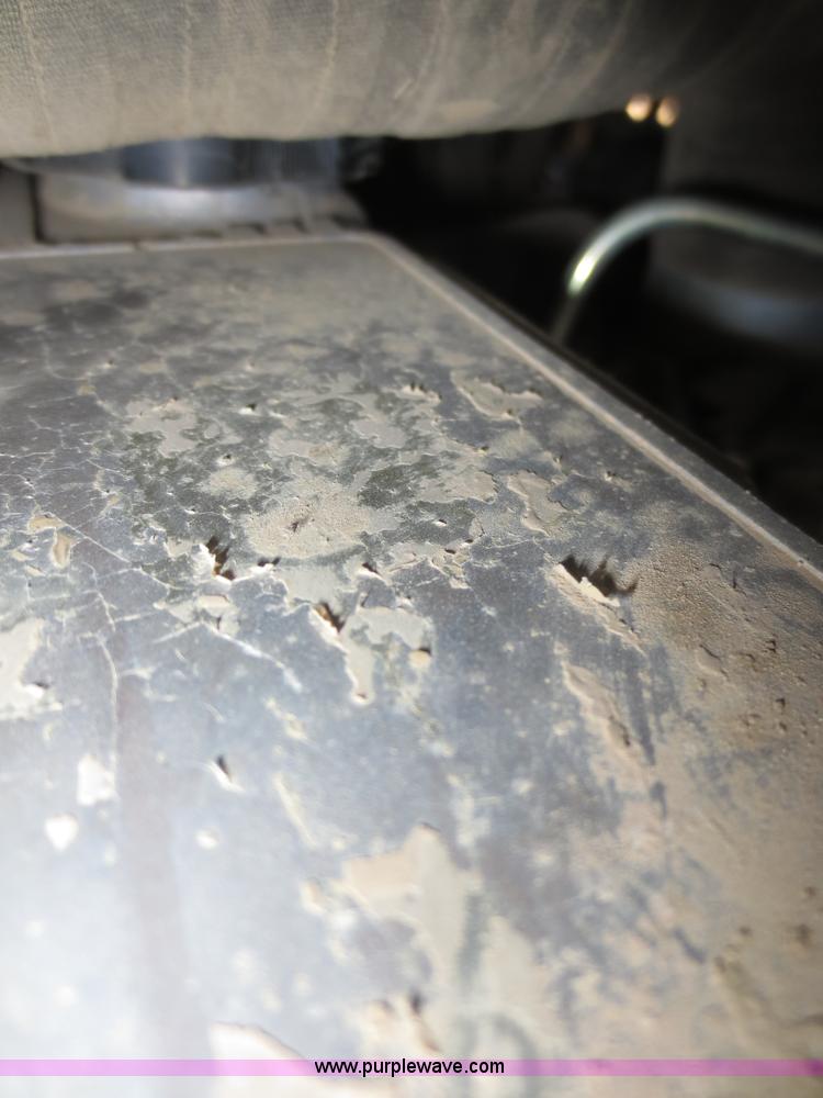 image for item F8072 2005 Caterpillar 287B skid steer