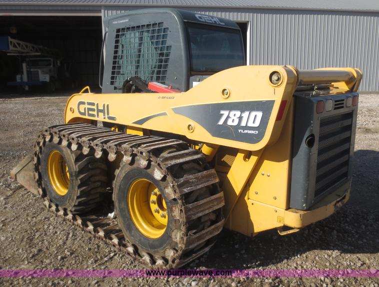 image for item F8073 2005 Gehl 7810 Turbo skid steer