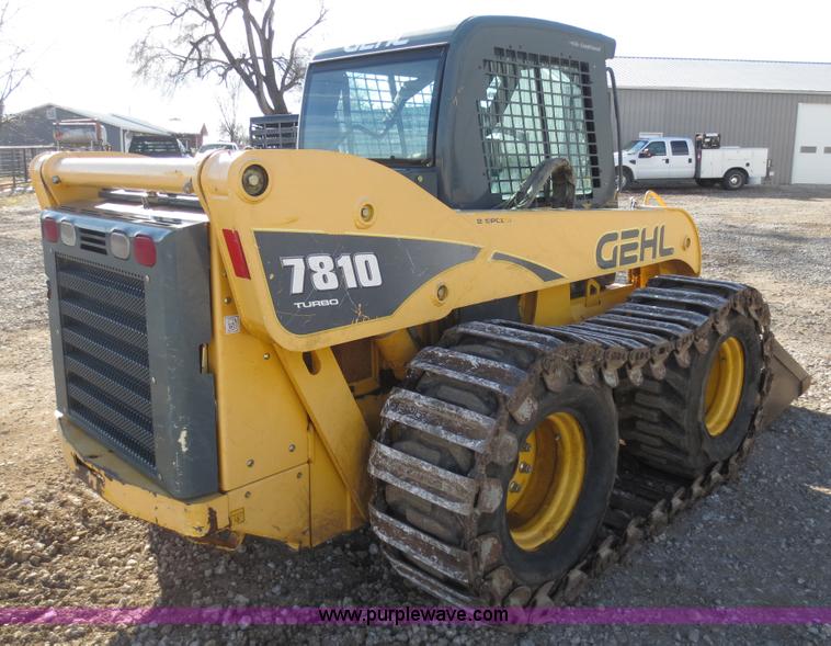 image for item F8073 2005 Gehl 7810 Turbo skid steer