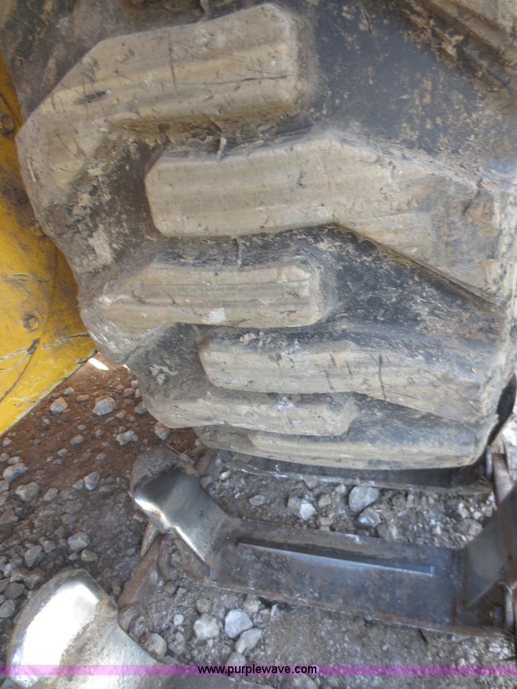 image for item F8073 2005 Gehl 7810 Turbo skid steer