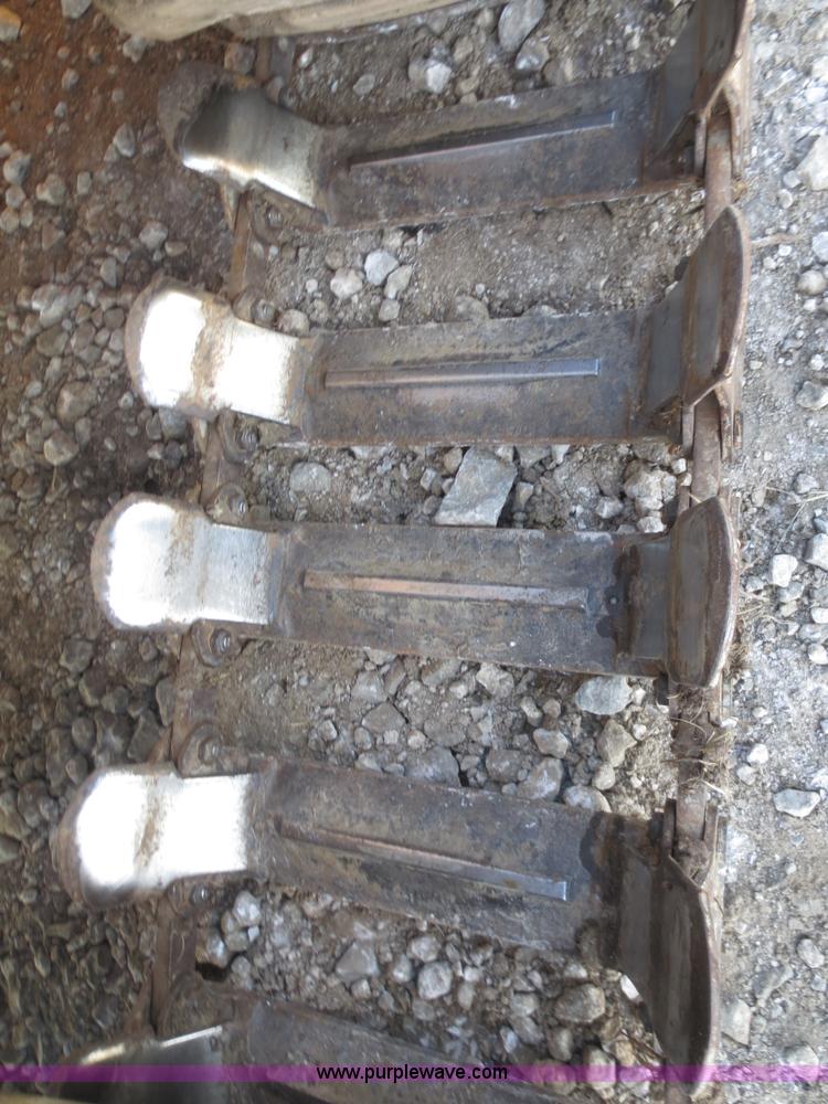 image for item F8073 2005 Gehl 7810 Turbo skid steer