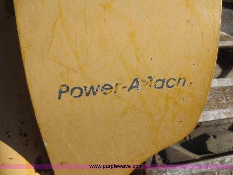 image for item F8073 2005 Gehl 7810 Turbo skid steer