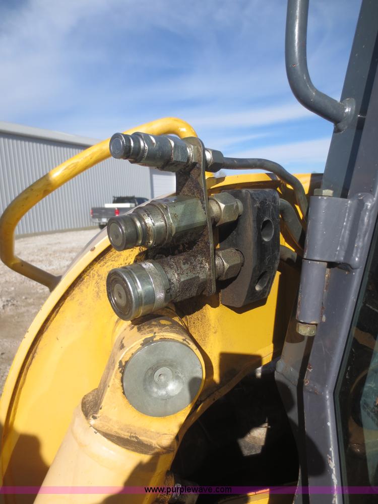 image for item F8073 2005 Gehl 7810 Turbo skid steer