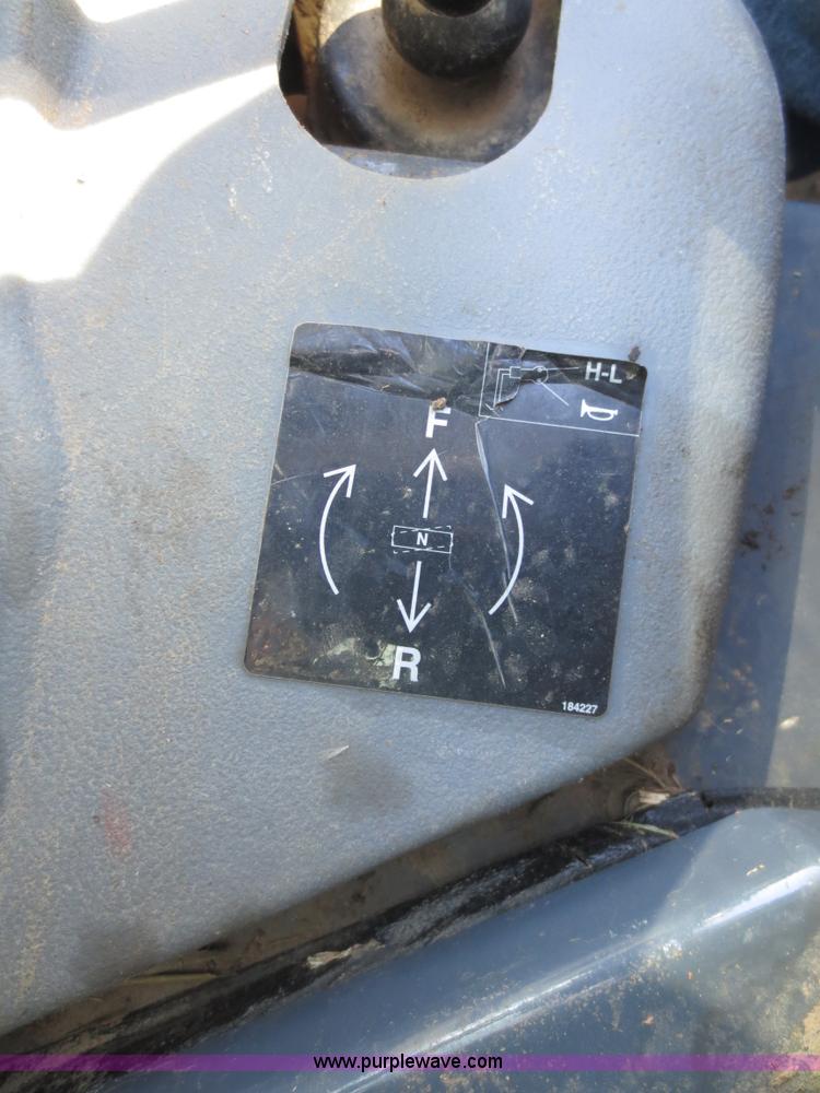 image for item F8073 2005 Gehl 7810 Turbo skid steer