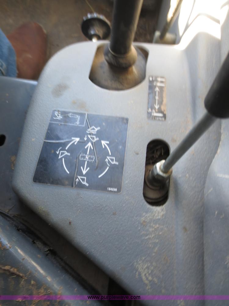 image for item F8073 2005 Gehl 7810 Turbo skid steer