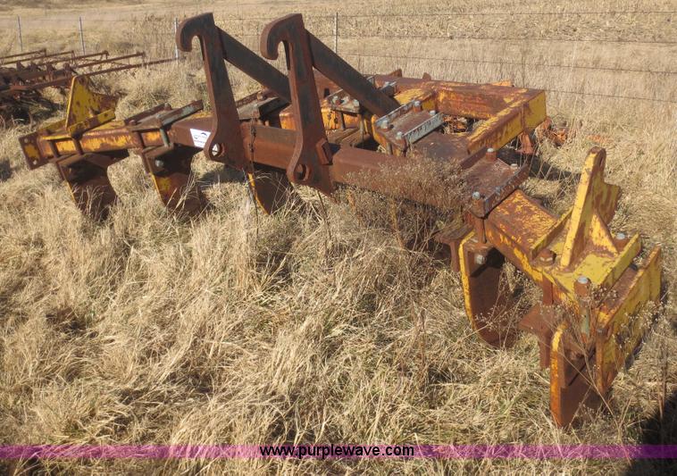 image for item F8074 Root ripper