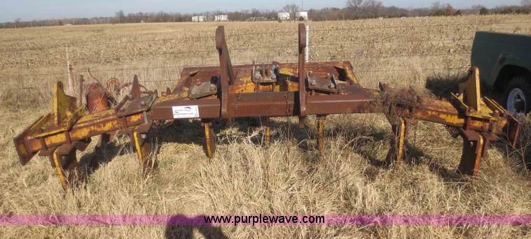 image for item F8074 Root ripper