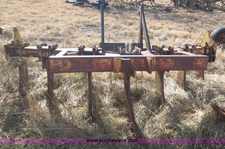 image for item F8074 Root ripper