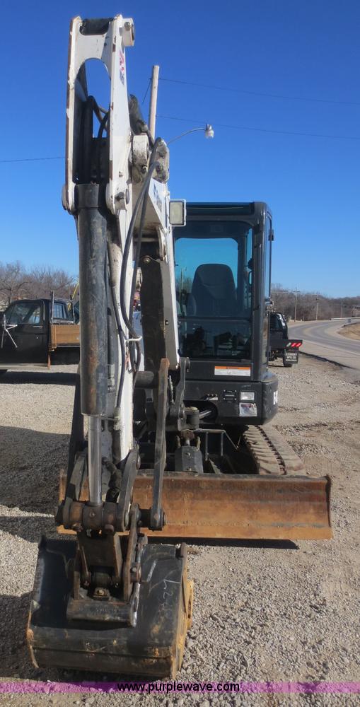 image for item F8129 2011 Bobcat E42 compact excavator