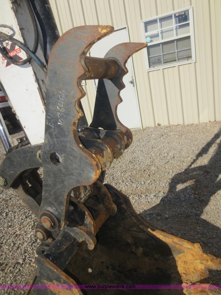 image for item F8129 2011 Bobcat E42 compact excavator