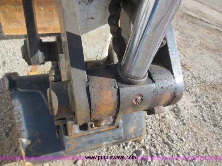 image for item F8129 2011 Bobcat E42 compact excavator