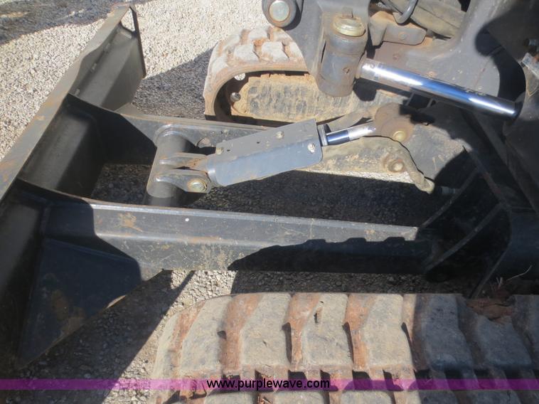 image for item F8129 2011 Bobcat E42 compact excavator