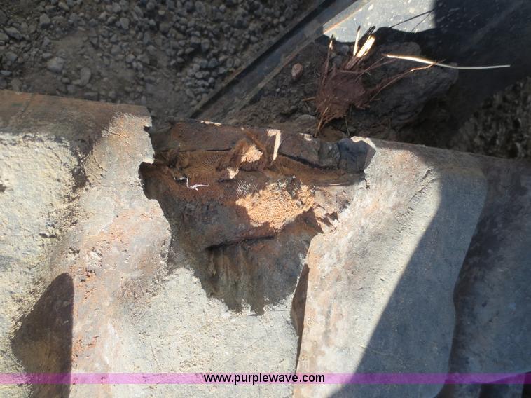 image for item F8129 2011 Bobcat E42 compact excavator