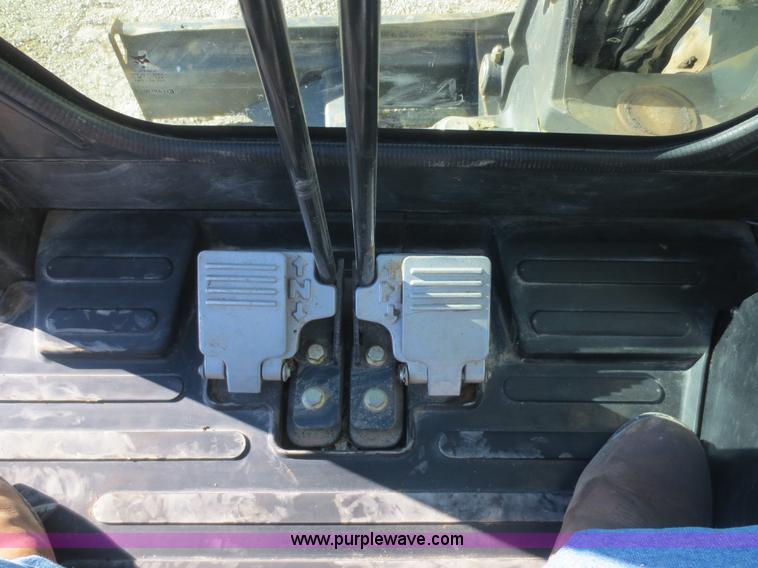 image for item F8129 2011 Bobcat E42 compact excavator