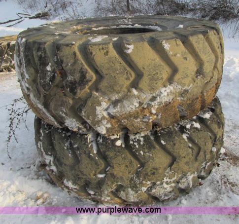 image for item G8897 (4) loader tires