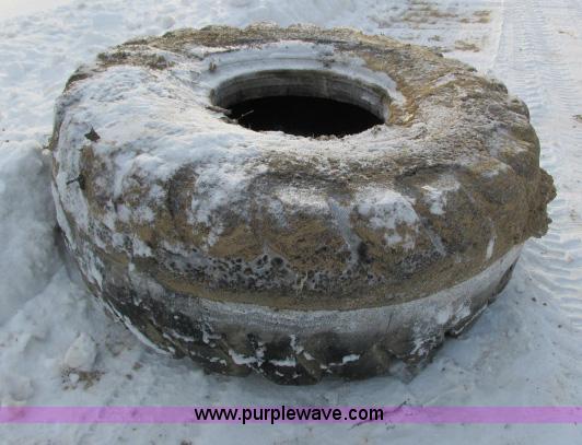 image for item G8897 (4) loader tires