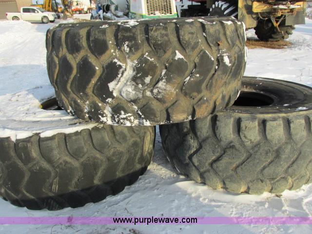 image for item G8898 (4) loader tires