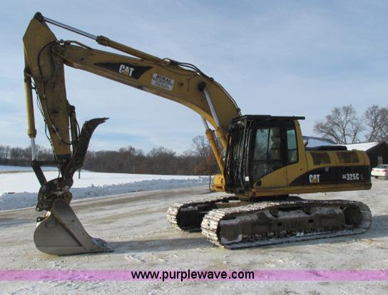 image for item G8899 2002 Caterpillar 325C L excavator
