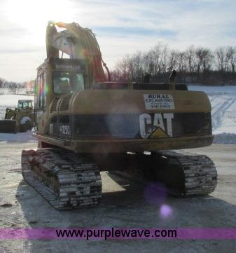 image for item G8899 2002 Caterpillar 325C L excavator
