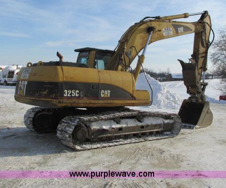 image for item G8899 2002 Caterpillar 325C L excavator
