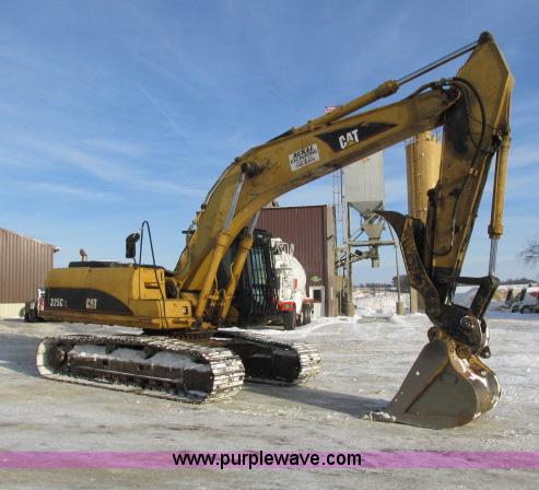 image for item G8899 2002 Caterpillar 325C L excavator