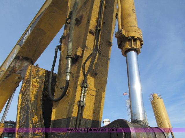 image for item G8899 2002 Caterpillar 325C L excavator