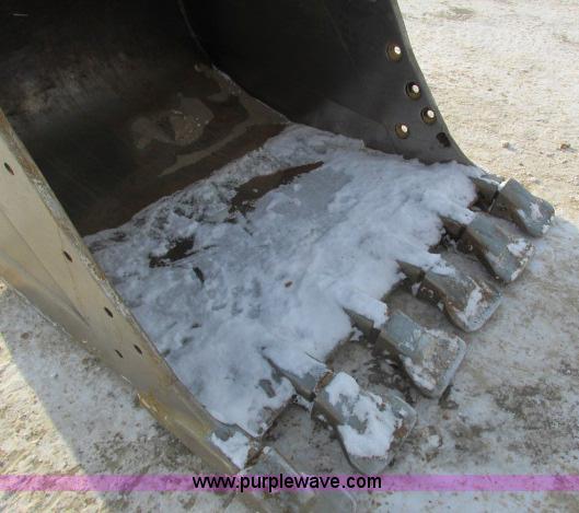 image for item G8899 2002 Caterpillar 325C L excavator