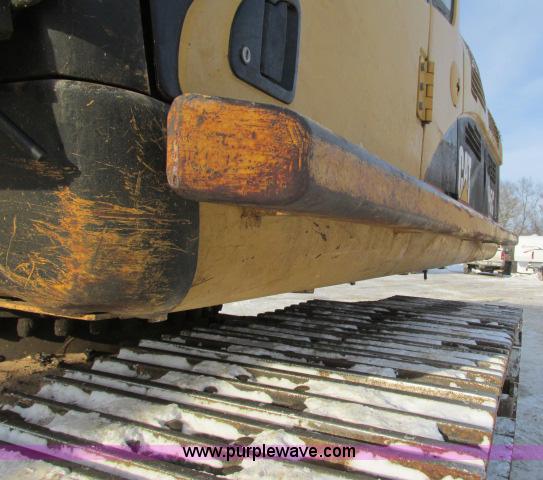 image for item G8899 2002 Caterpillar 325C L excavator