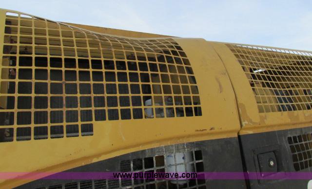 image for item G8899 2002 Caterpillar 325C L excavator