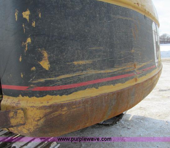 image for item G8899 2002 Caterpillar 325C L excavator