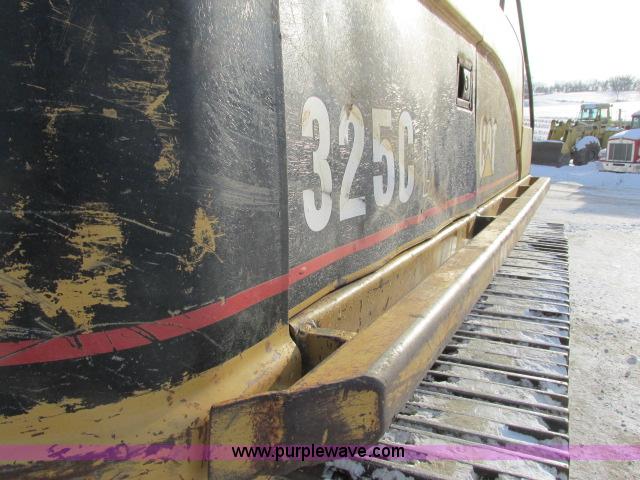 image for item G8899 2002 Caterpillar 325C L excavator