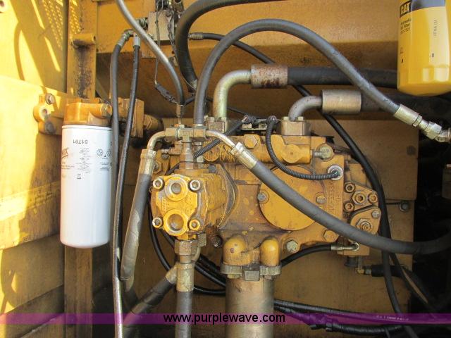 image for item G8899 2002 Caterpillar 325C L excavator