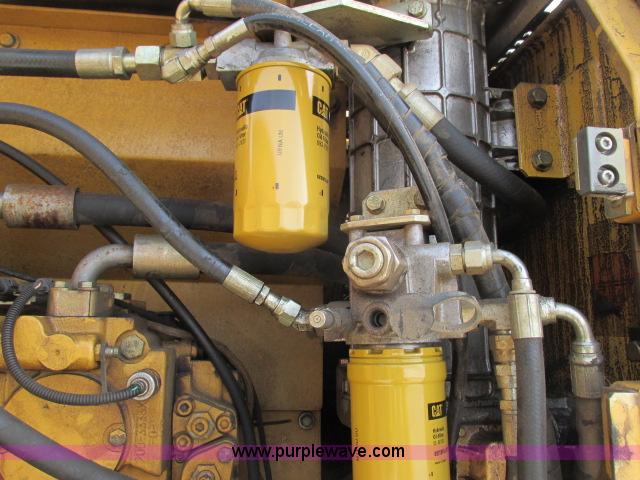 image for item G8899 2002 Caterpillar 325C L excavator