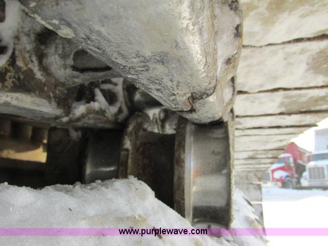 image for item G8899 2002 Caterpillar 325C L excavator