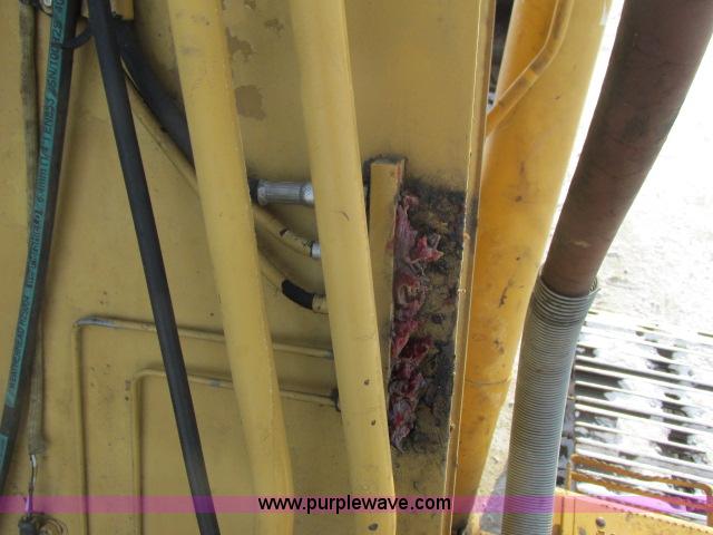 image for item G8899 2002 Caterpillar 325C L excavator
