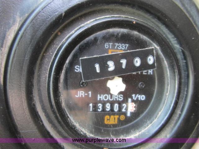 image for item G8899 2002 Caterpillar 325C L excavator