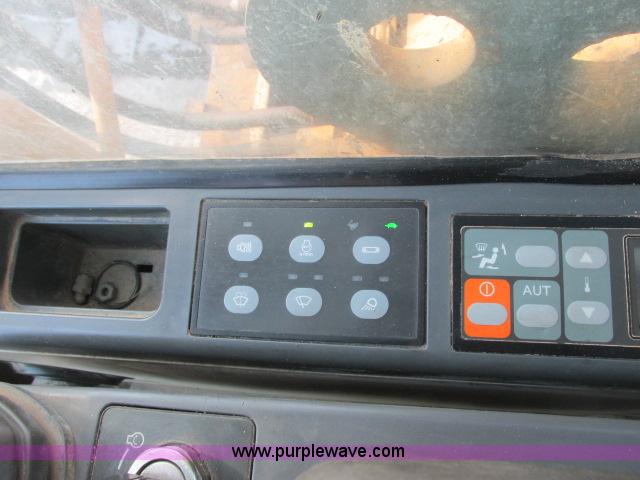 image for item G8899 2002 Caterpillar 325C L excavator