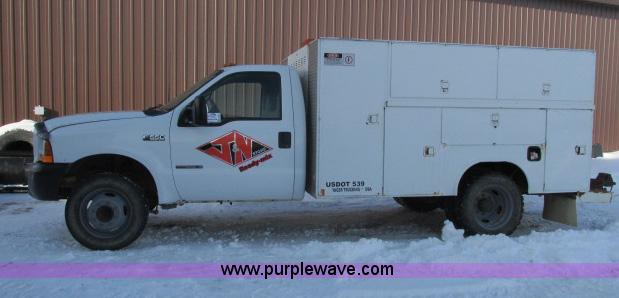 image for item G8900 2000 Ford F550 utility truck