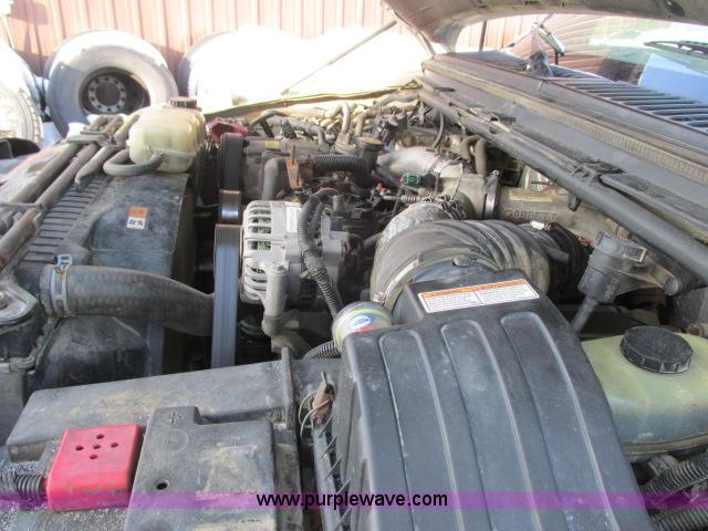 image for item G8900 2000 Ford F550 utility truck