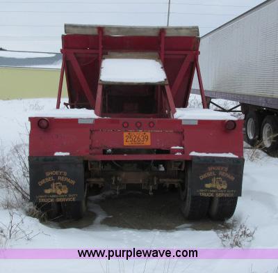 image for item G8905 1960 V-bottom belly dump tandem axle trailer