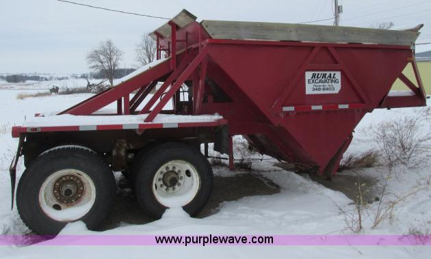 image for item G8905 1960 V-bottom belly dump tandem axle trailer