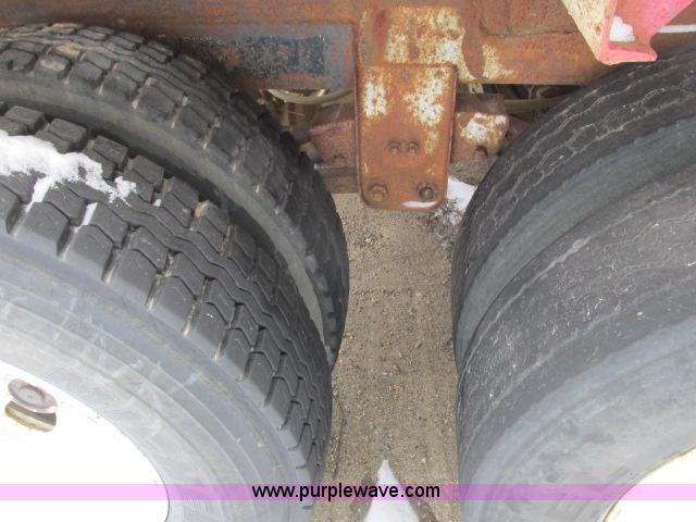 image for item G8905 1960 V-bottom belly dump tandem axle trailer