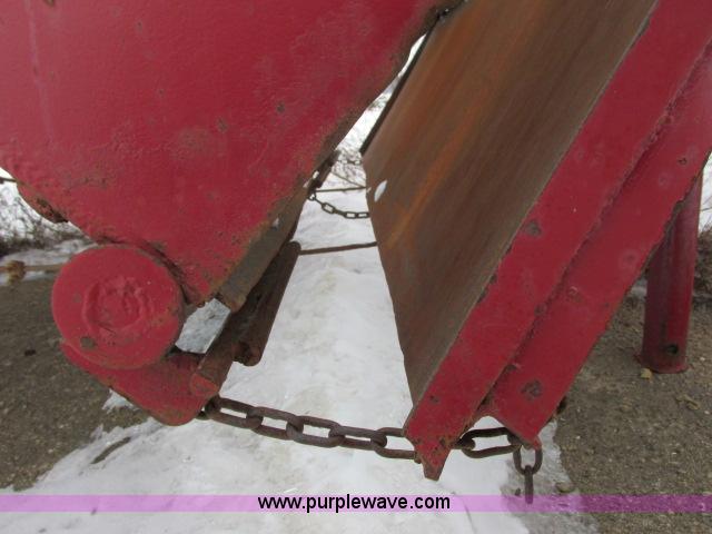 image for item G8905 1960 V-bottom belly dump tandem axle trailer