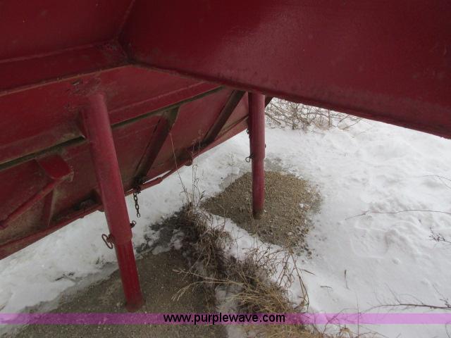 image for item G8905 1960 V-bottom belly dump tandem axle trailer