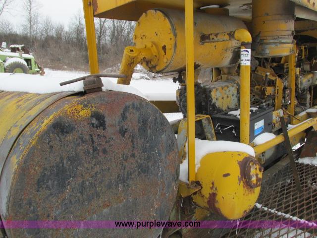 image for item G8906 Air compressor