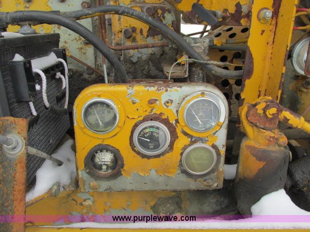 image for item G8906 Air compressor