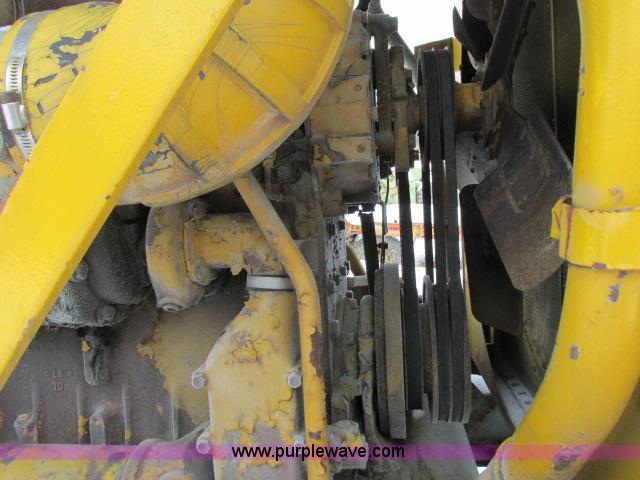 image for item G8906 Air compressor