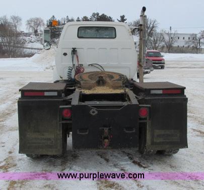 image for item G8907 1990 GMC TopKick 7000 semi truck