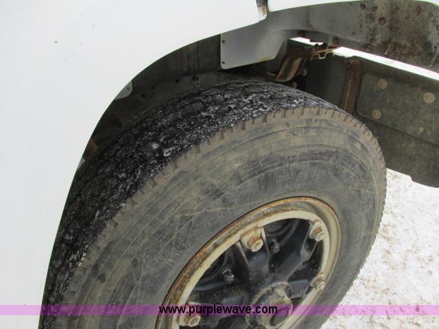 image for item G8907 1990 GMC TopKick 7000 semi truck