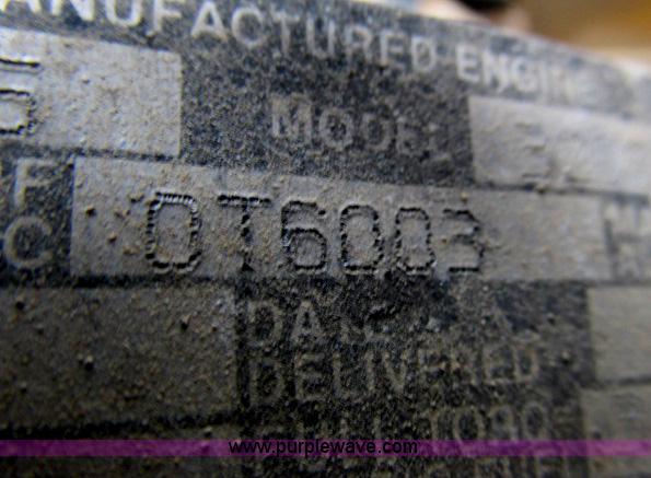 image for item G8907 1990 GMC TopKick 7000 semi truck